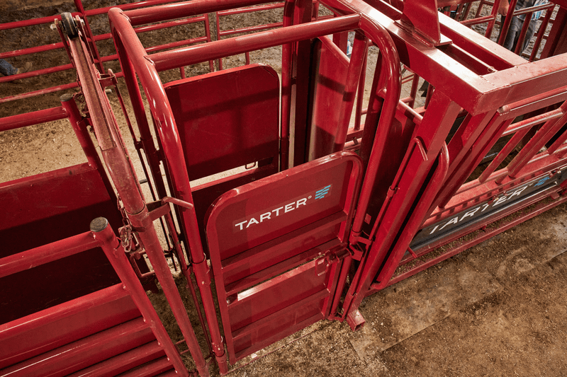Tarter Cattlemaster Palpation Cage - Tarter