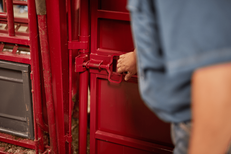 Tarter Cattlemaster Palpation Cage - Tarter