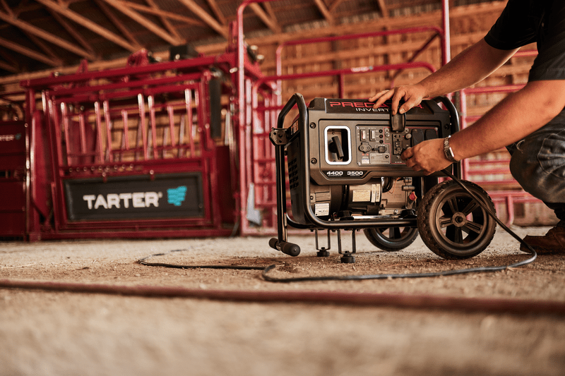 Tarter Cattlemaster Series 12 Hydraulic Chute - Tarter