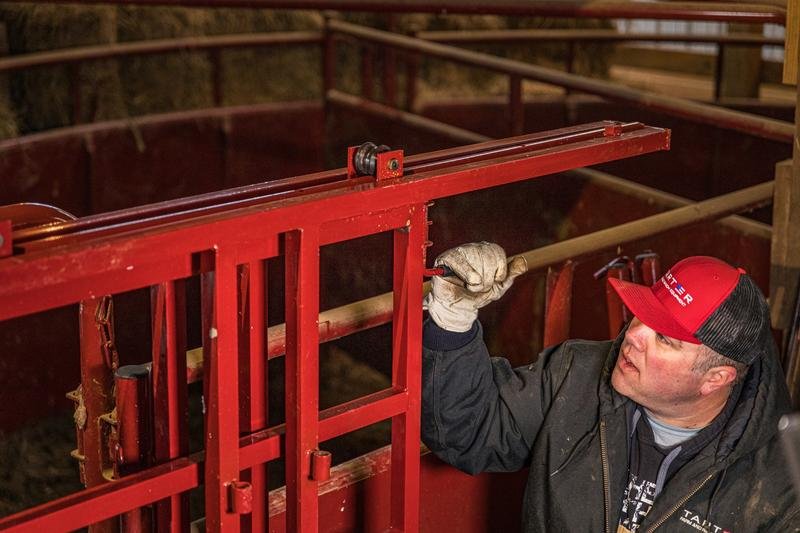 Tarter Sliding Alley Gate - Tarter