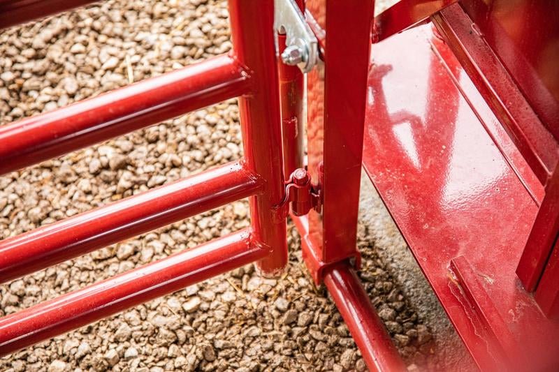 Tarter 180º x 20 Cattlemaster Open - Sided Sweep System - Tarter